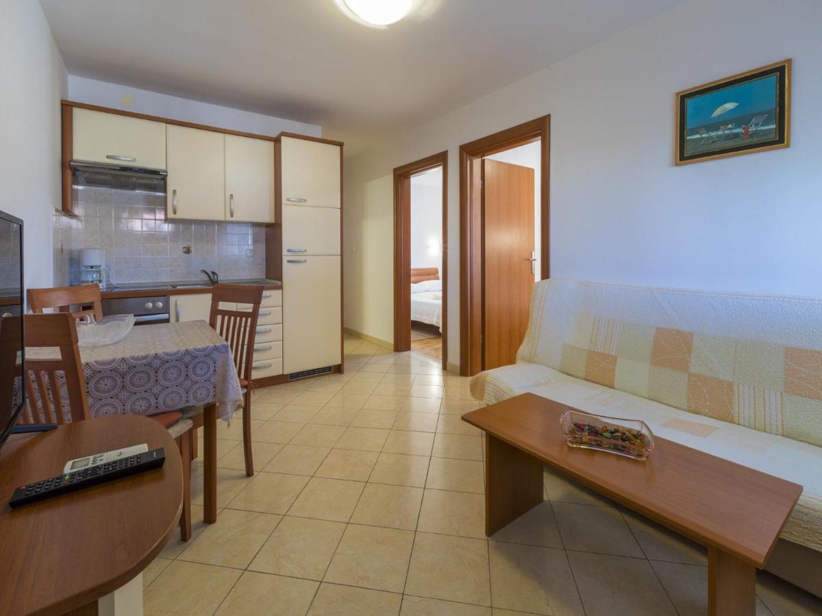 Apartments Dino Crikvenica Buitenkant foto